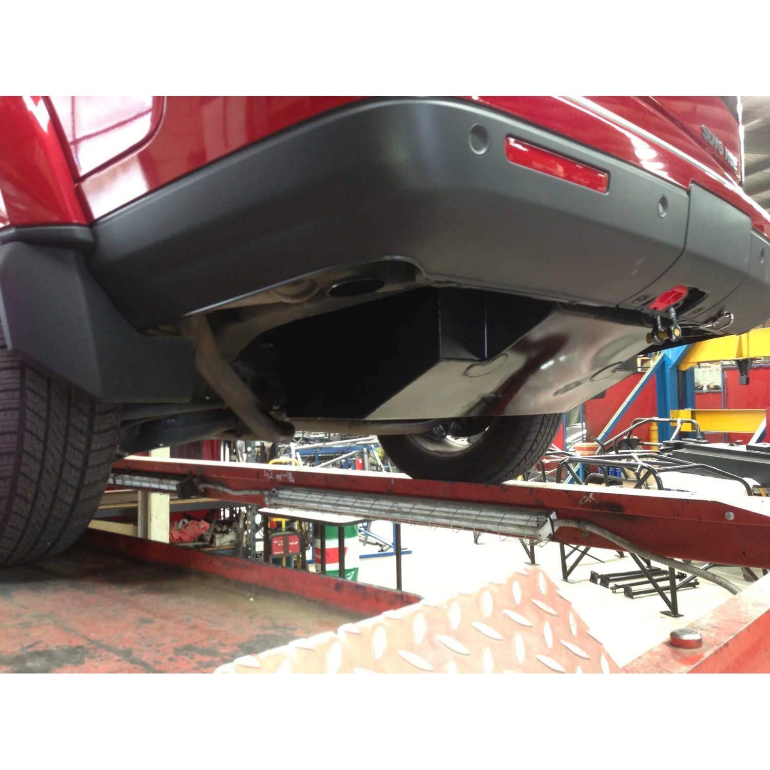 Brown Davis for LAND ROVER DISCOVERY 3 20052009 110L Auxiliary Long